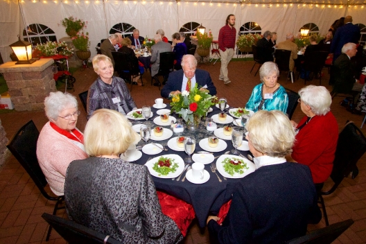 Alumnae and guests at the Golden Reunion dinner.